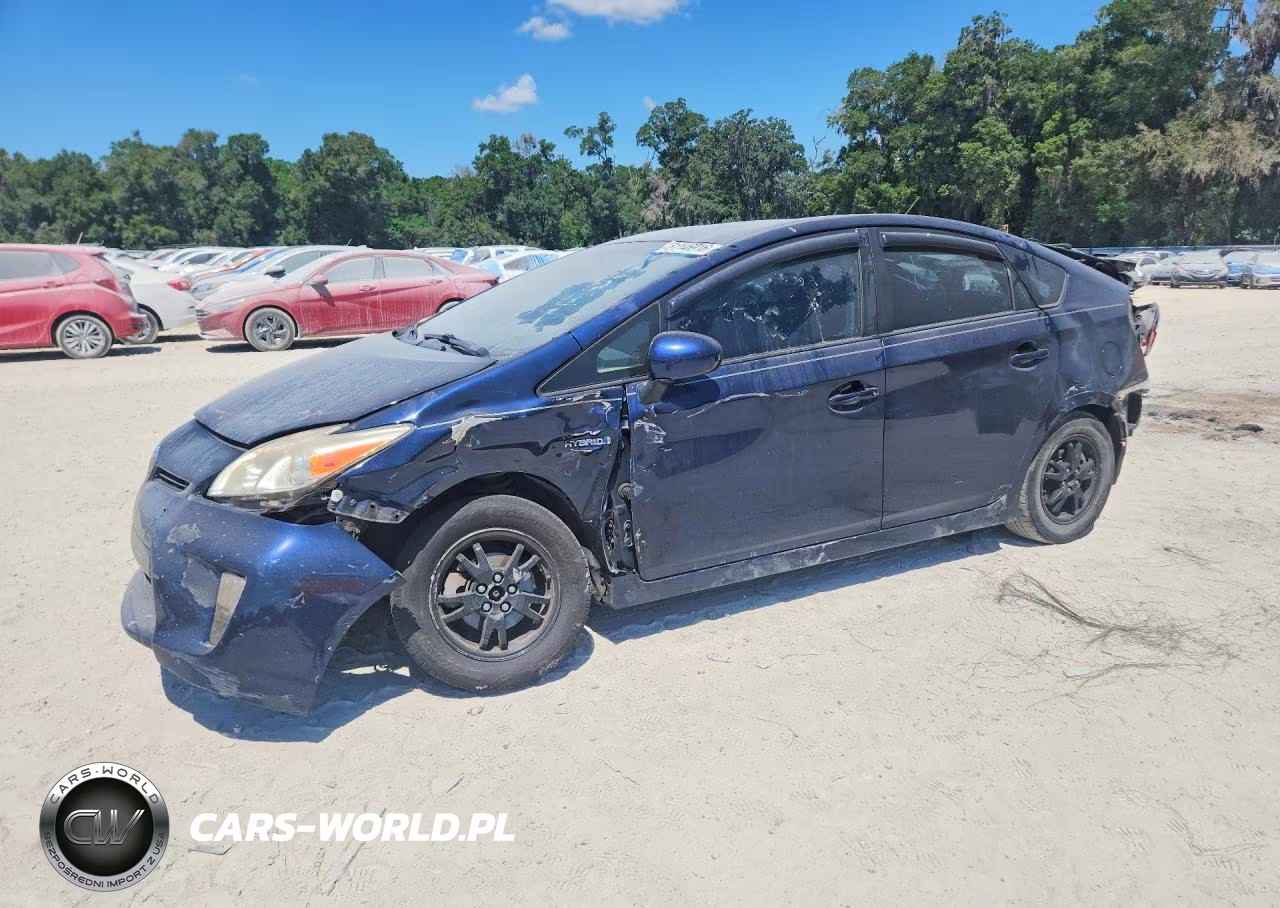 2015 Toyota Prius Two – zdjęcie 1 z 13