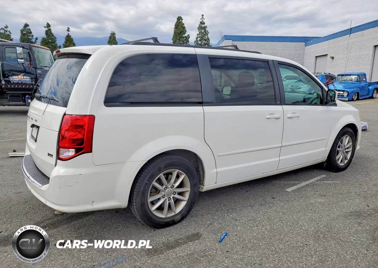 2013 Dodge Grand Caravan Sxt VIN:2C4RDGCG1DR786903 - 3