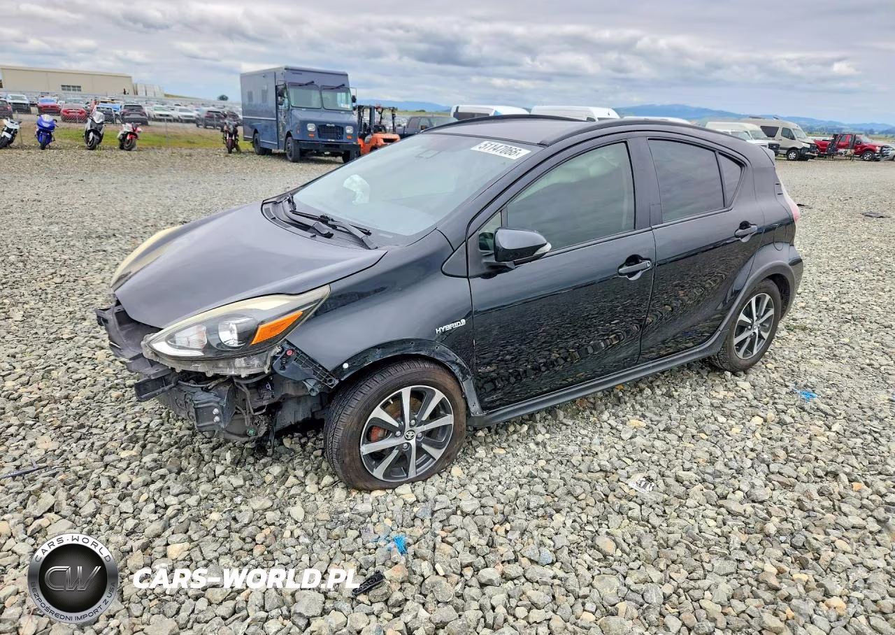 2018 Toyota Prius C Two