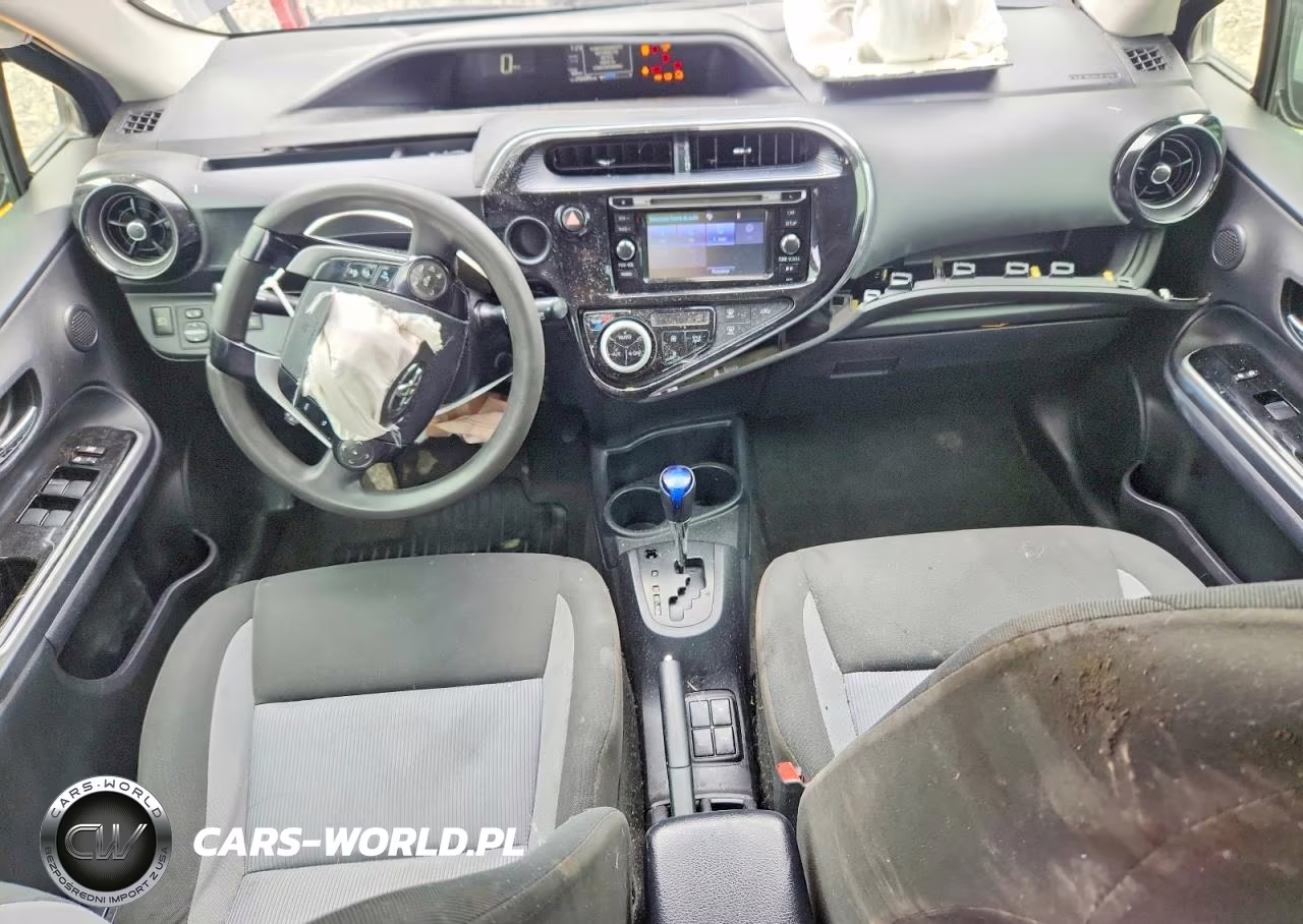 2018 Toyota Prius C Two VIN:JTDKDTB3XJ1601496 - 8