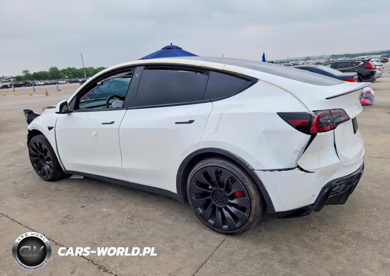 2022 Tesla Model Y VIN:7SAYGDEF0NF452268 - 2