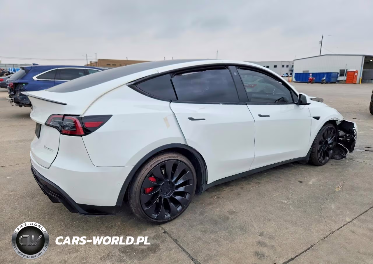 2022 Tesla Model Y VIN:7SAYGDEF0NF452268 - 3