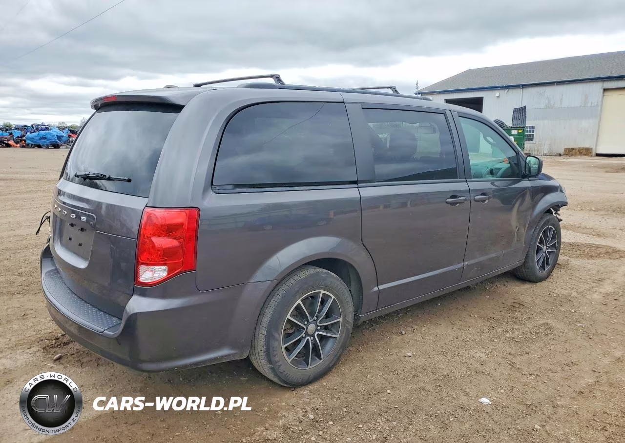 2018 Dodge Grand Caravan Sxt VIN:2C4RDGCG6JR160856 - 3