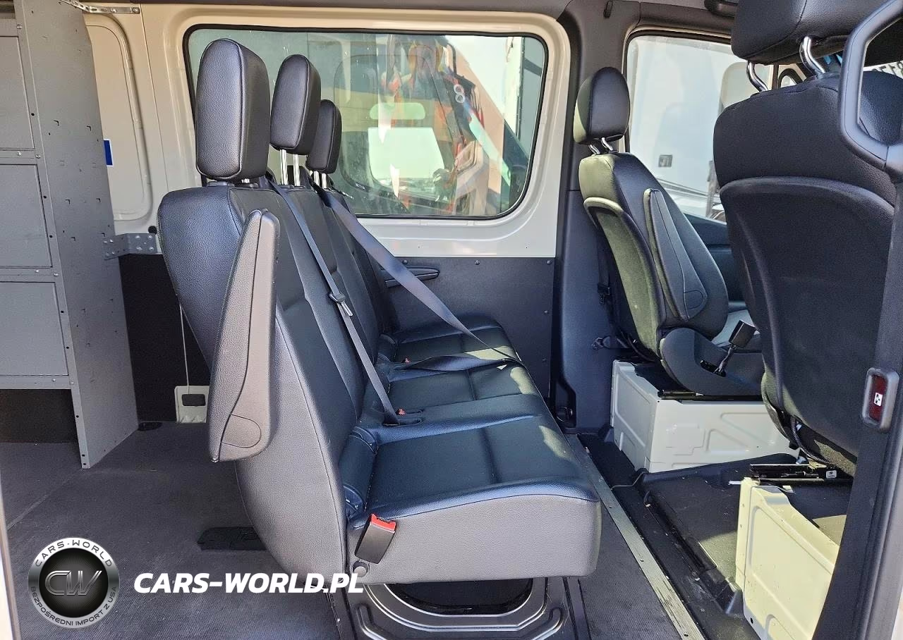 2024 Mercedes-Benz Sprinter 2500 VIN:W1W4KBHY6RT194082 - 11