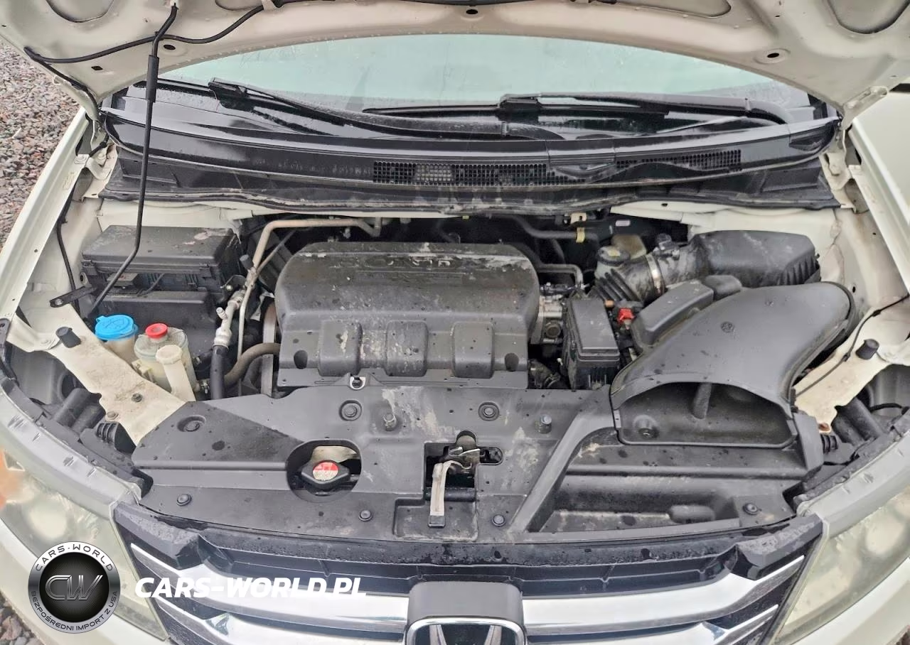 2015 Honda Odyssey VIN:5FNRL5H6XFB096816 - 12