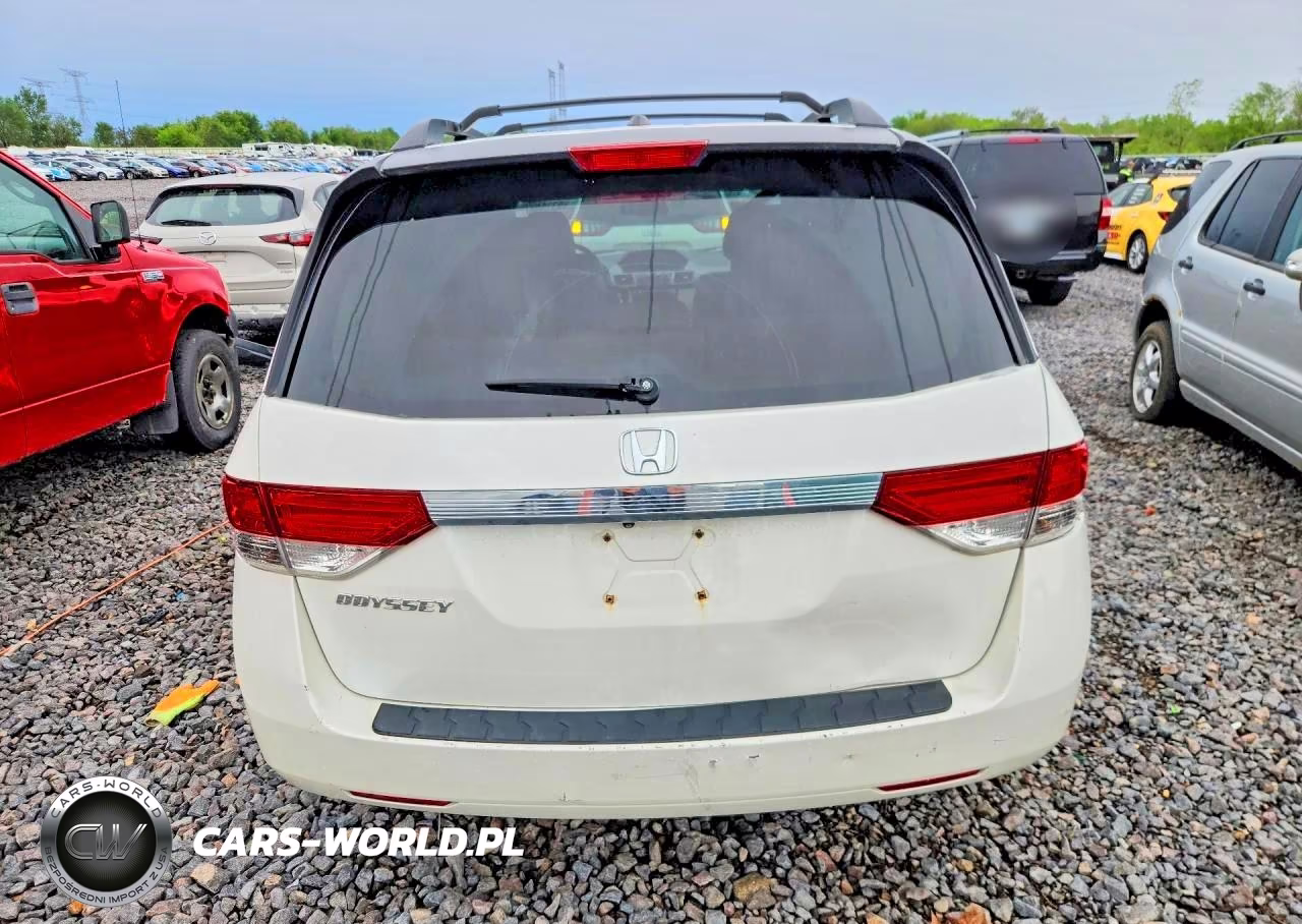 2015 Honda Odyssey VIN:5FNRL5H6XFB096816 - 6
