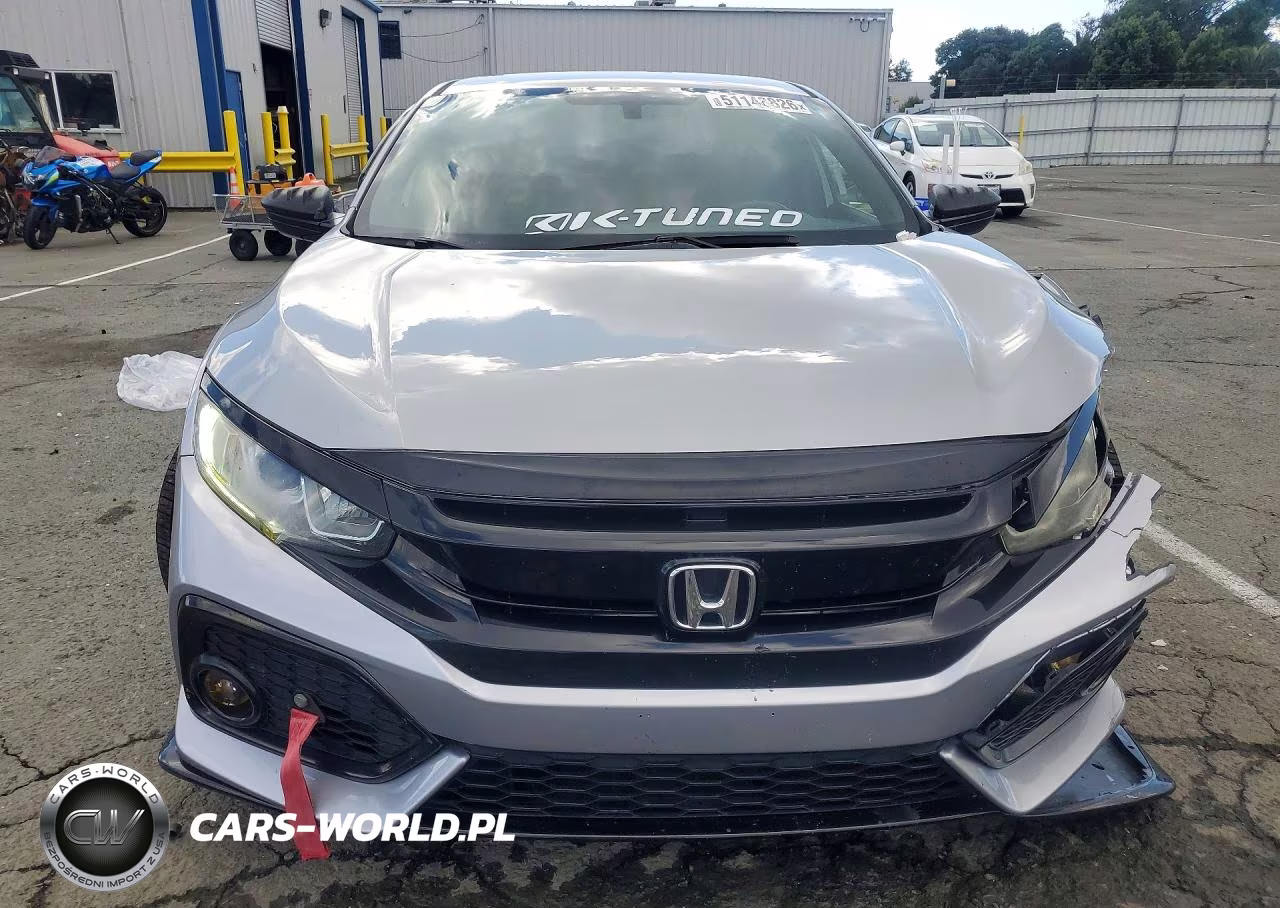 2018 Honda Civic Sport VIN:SHHFK7H42JU426116 - 5