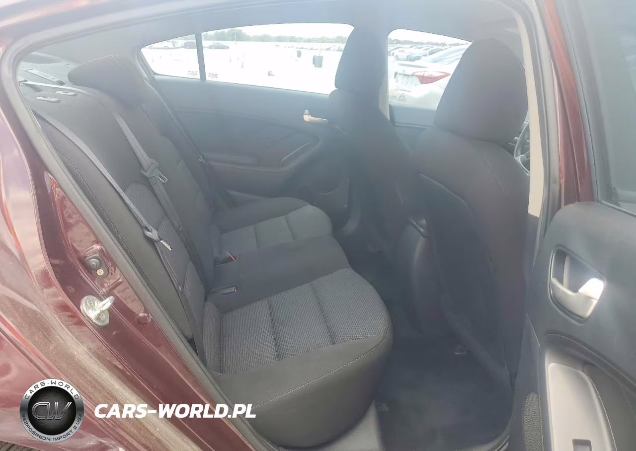 2017 Kia Forte Lx VIN:3KPFK4A72HE063014 - 10