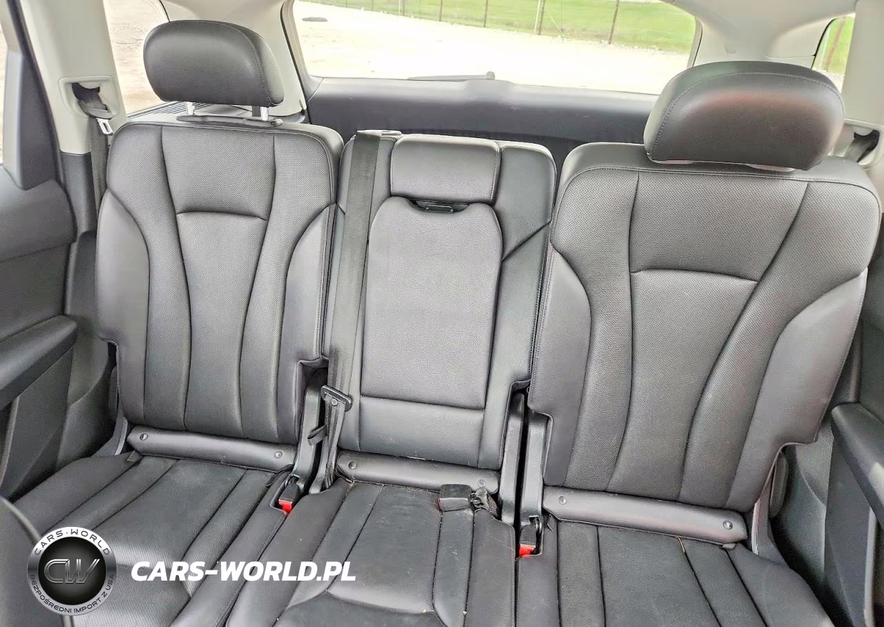 2017 Audi Q7 Prestige VIN:WA1VAAF70HD026402 - 10