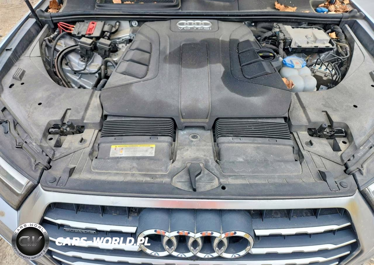 2017 Audi Q7 Prestige VIN:WA1VAAF70HD026402 - 12