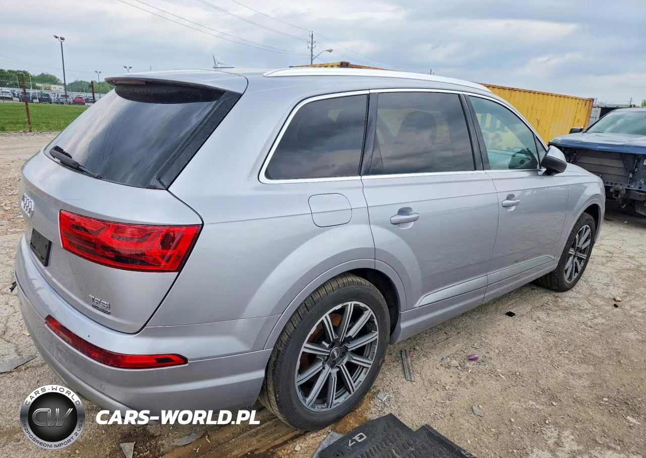 2017 Audi Q7 Prestige VIN:WA1VAAF70HD026402 - 3