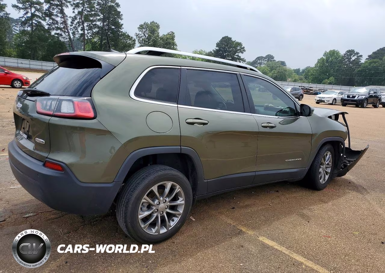 2019 Jeep Cherokee Latitude Plus VIN:1C4PJLLB2KD454613 - 3