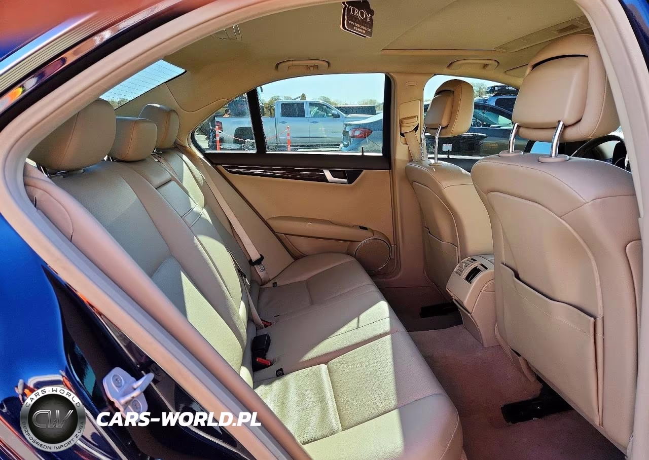 2014 Mercedes-Benz C 300 4Matic VIN:WDDGF8AB1EA907682 - 11