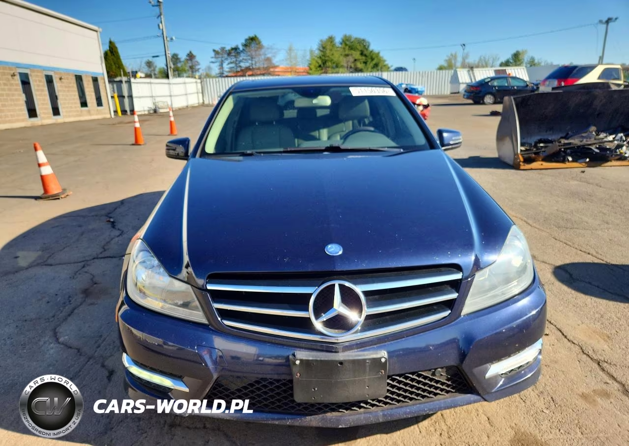 2014 Mercedes-Benz C 300 4Matic VIN:WDDGF8AB1EA907682 - 5
