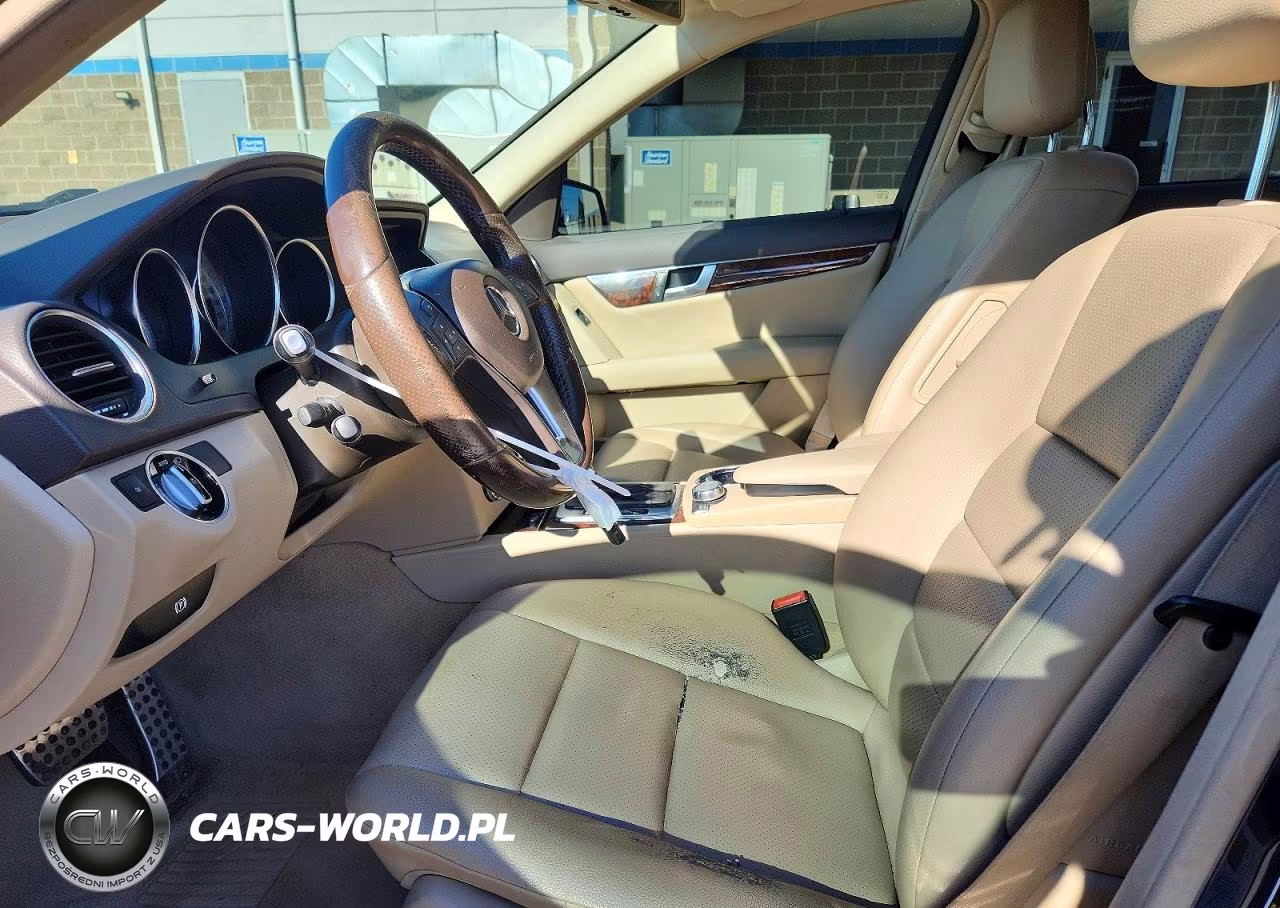 2014 Mercedes-Benz C 300 4Matic VIN:WDDGF8AB1EA907682 - 7