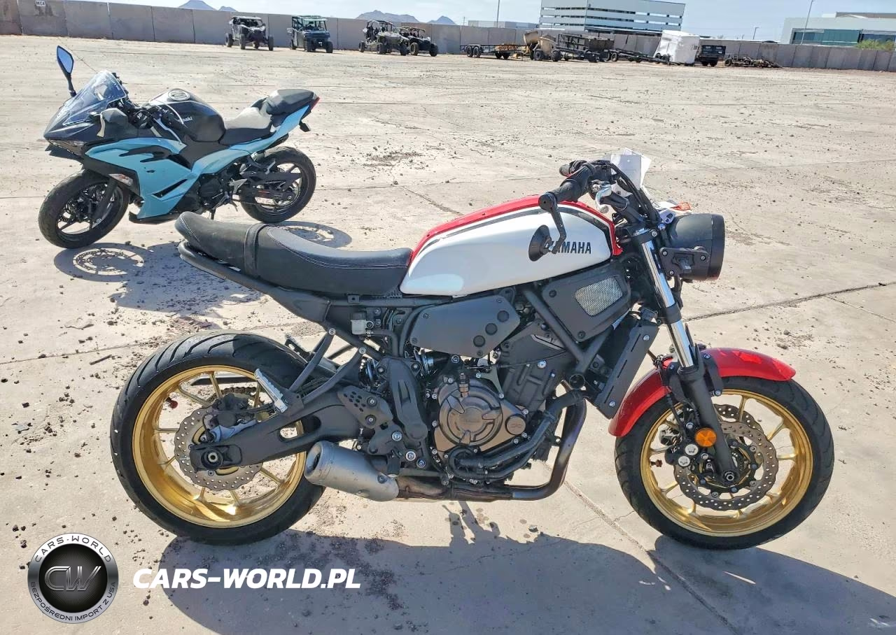 2021 Yamaha Xsr700 – zdjęcie 1 z 9