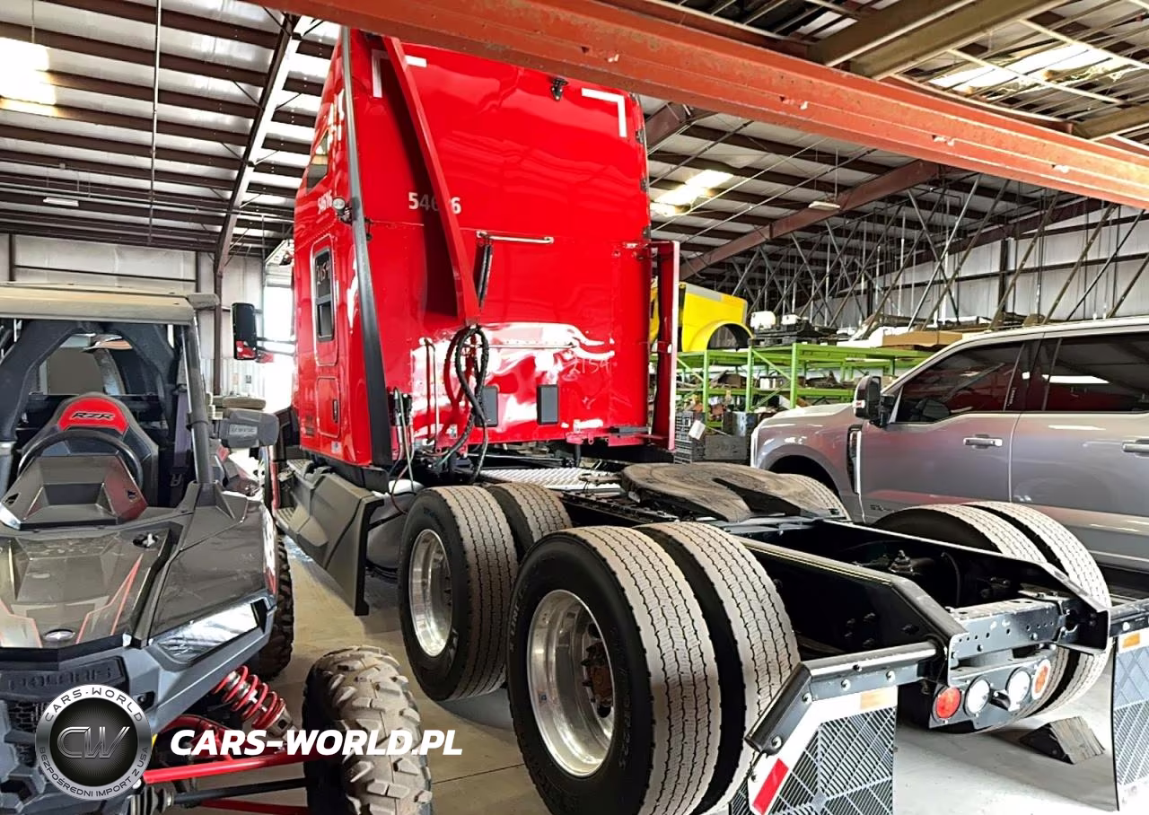 2023 Kenworth T680 Trucks Semi Truck VIN:1XKYD49XXPJ230605 - 3