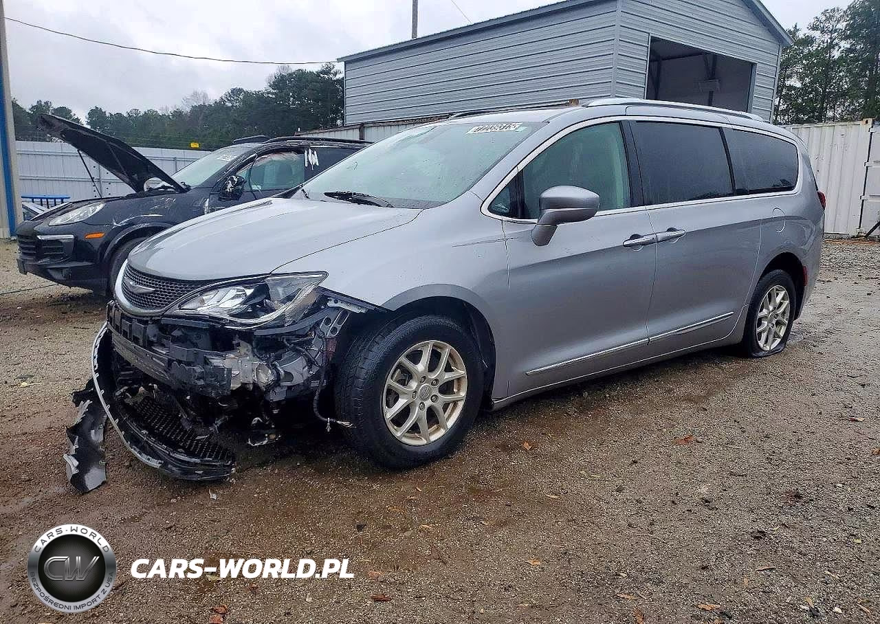 2020 Chrysler Pacifica Touring L
