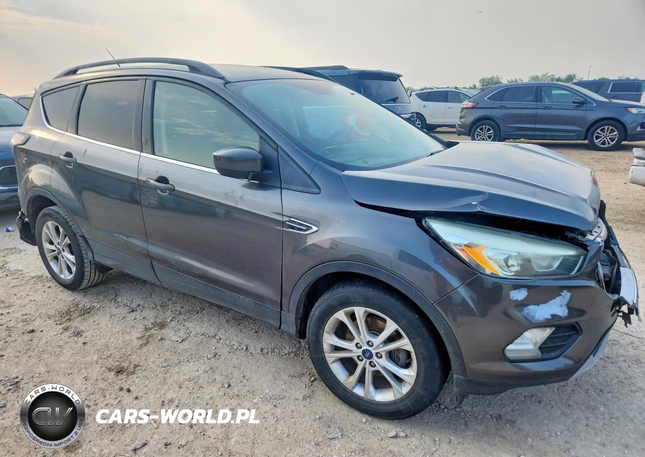 2017 Ford Escape Se VIN:1FMCU0GD7HUC58672 - 4