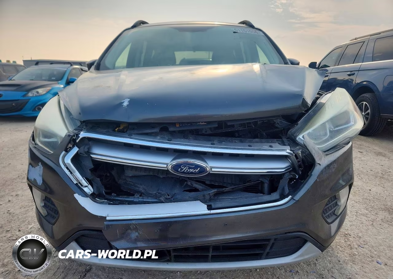 2017 Ford Escape Se VIN:1FMCU0GD7HUC58672 - 5