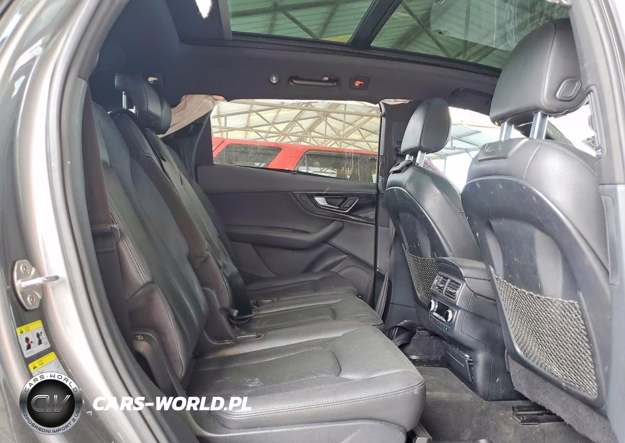 2017 Audi Q7 Premium Plus VIN:WA1LHAF76HD044566 - 10