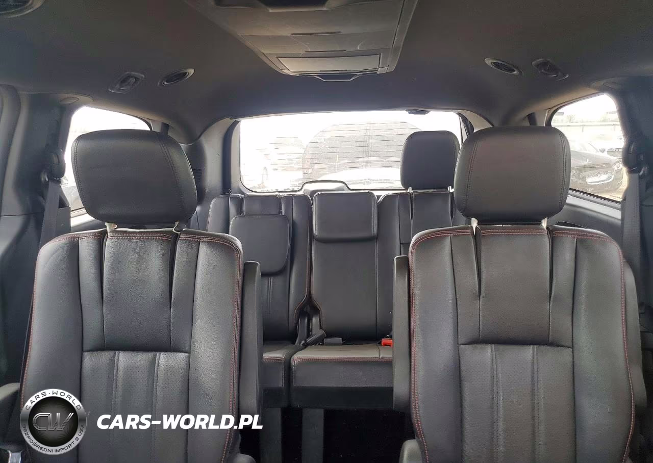 2018 Dodge Grand Caravan Gt VIN:2C4RDGEG5JR221644 - 10