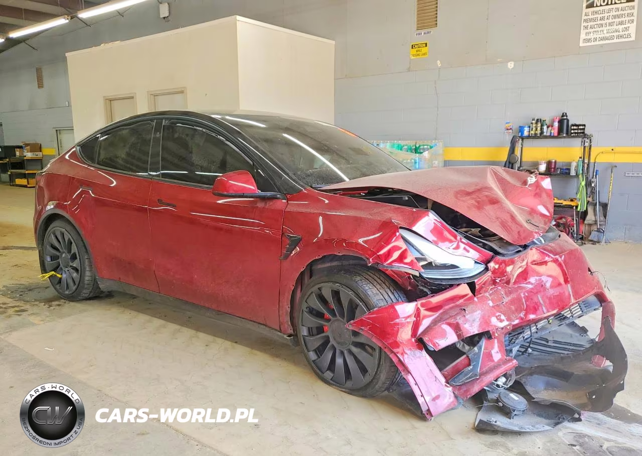 2025 Tesla Model Y VIN:7SAYGDEF8SA362696 - 4