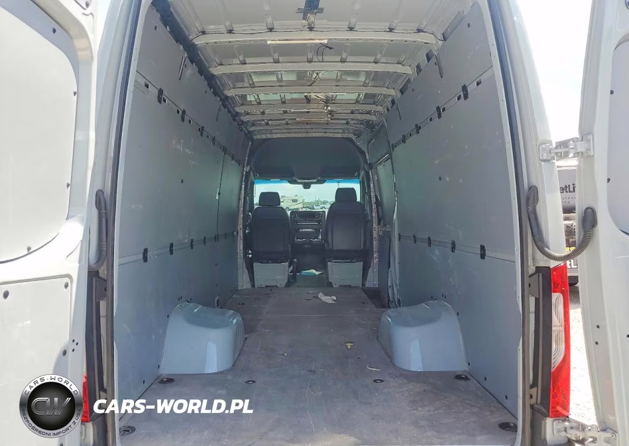 2025 Mercedes Benz Sprinter 3500 Delivery Van VIN:W1Y5NCHY7ST205220 - 10