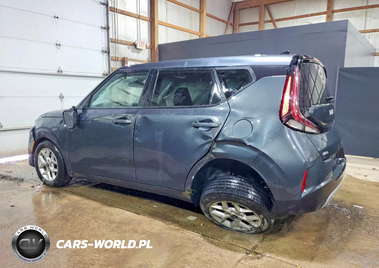 2024 Kia Soul VIN:KNDJ23AU0R7914738 - 2