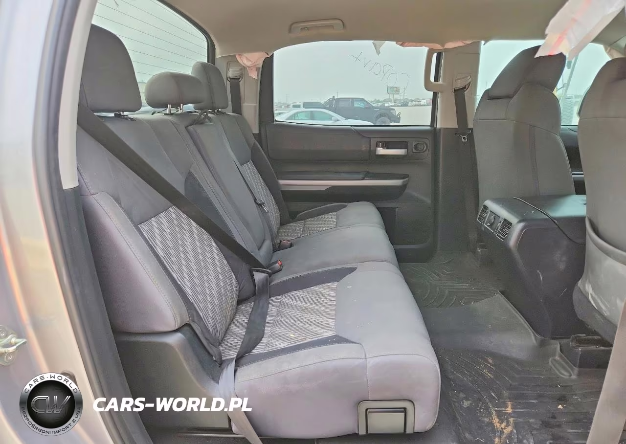 2019 Toyota Tundra Crewmax Sr5 VIN:5TFDW5F12KX796550 - 10