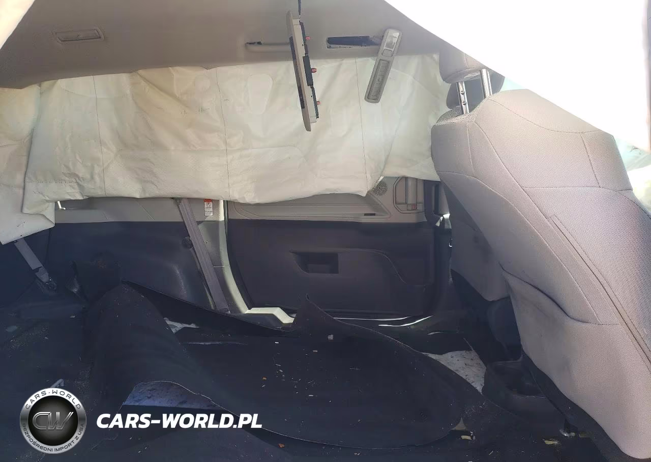 2021 Toyota Siena VIN:5TDKRKEC7MS047588 - 10
