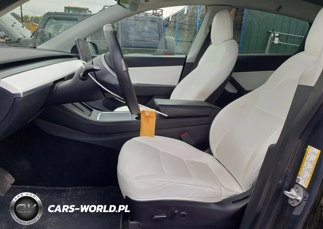 2022 Tesla Model Y VIN:7SAYGAEE3NF433879 - 7