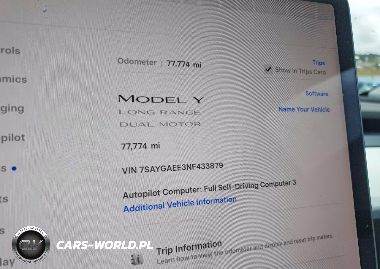 2022 Tesla Model Y VIN:7SAYGAEE3NF433879 - 9