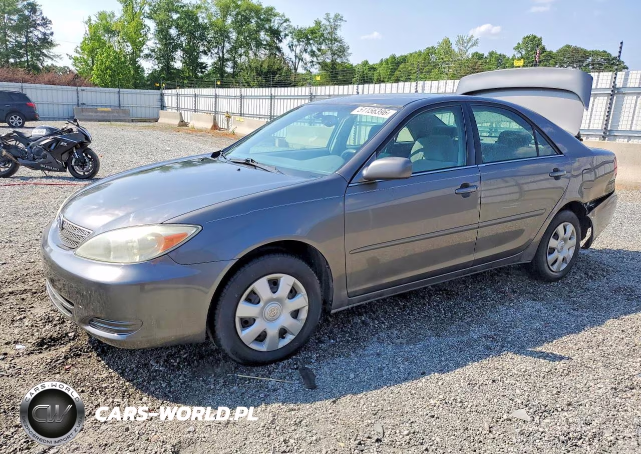 2004 Toyota Camry Le