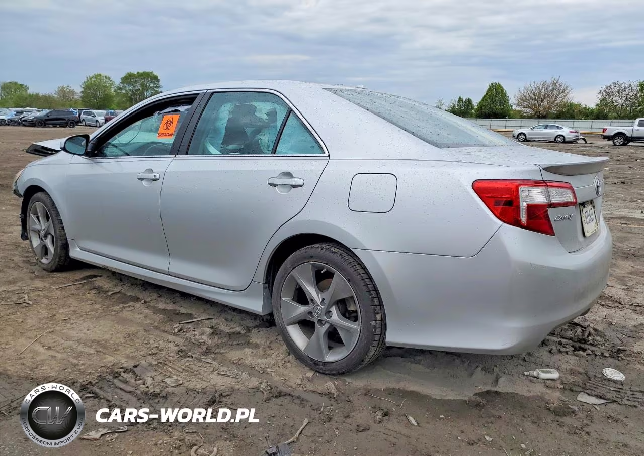 2014 Toyota Camry Se Sport VIN:4T1BF1FK4EU742435 - 2