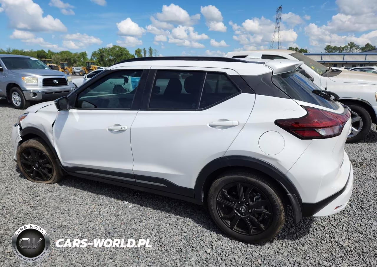 2023 Nissan Kicks Sr VIN:3N1CP5DV1PL482313 - 2