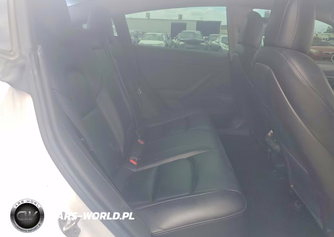 2019 Tesla Model 3 VIN:5YJ3E1EAXKF504081 - 10