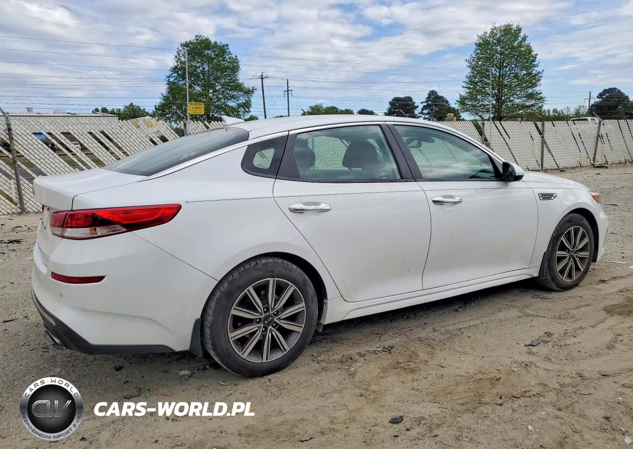 2019 Kia Optima Lx VIN:5XXGT4L30KG375519 - 3