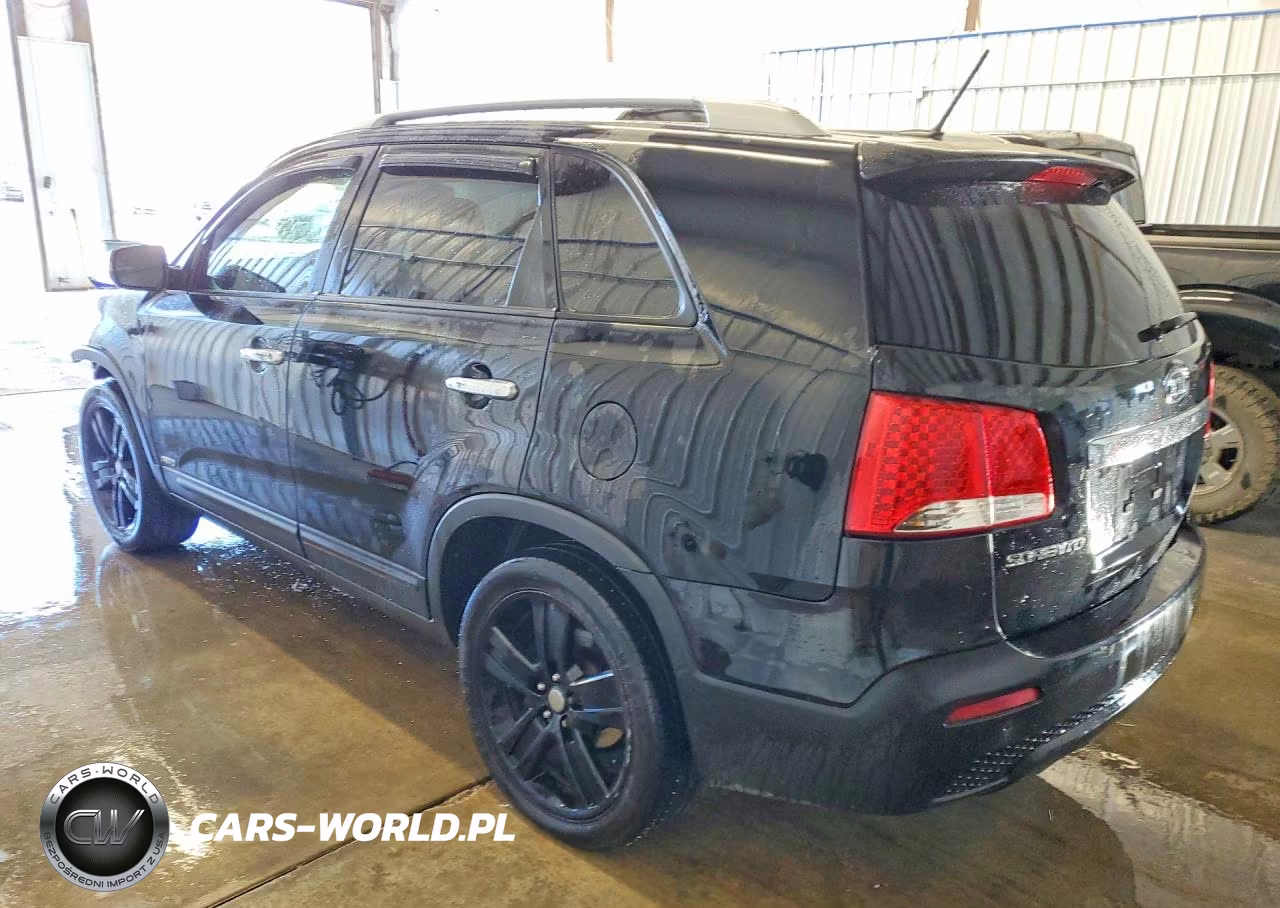 2011 Kia Sorento Lx VIN:5XYKTCA11BG111856 - 2
