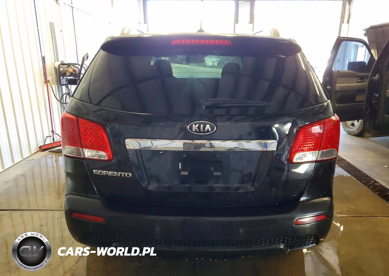 2011 Kia Sorento Lx VIN:5XYKTCA11BG111856 - 6