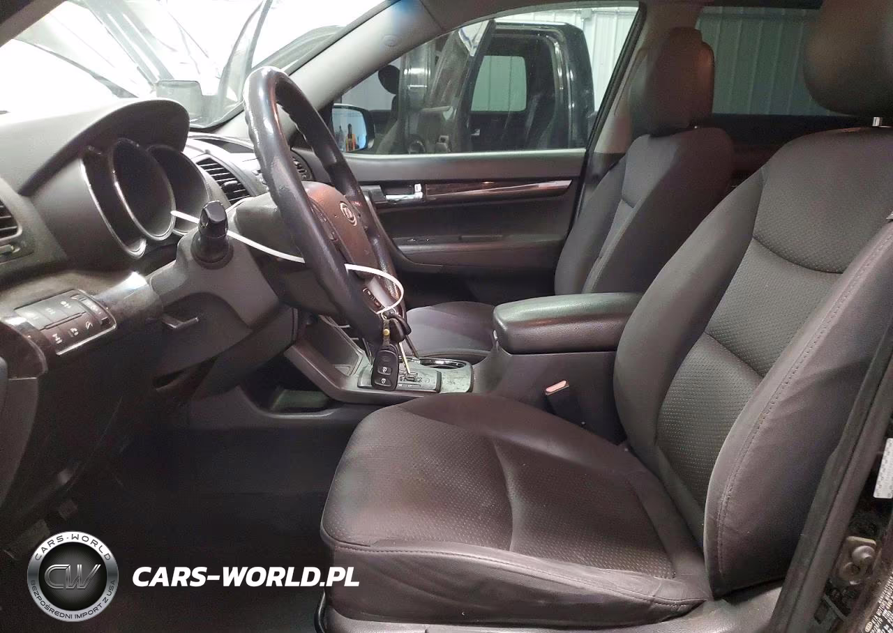 2011 Kia Sorento Lx VIN:5XYKTCA11BG111856 - 7