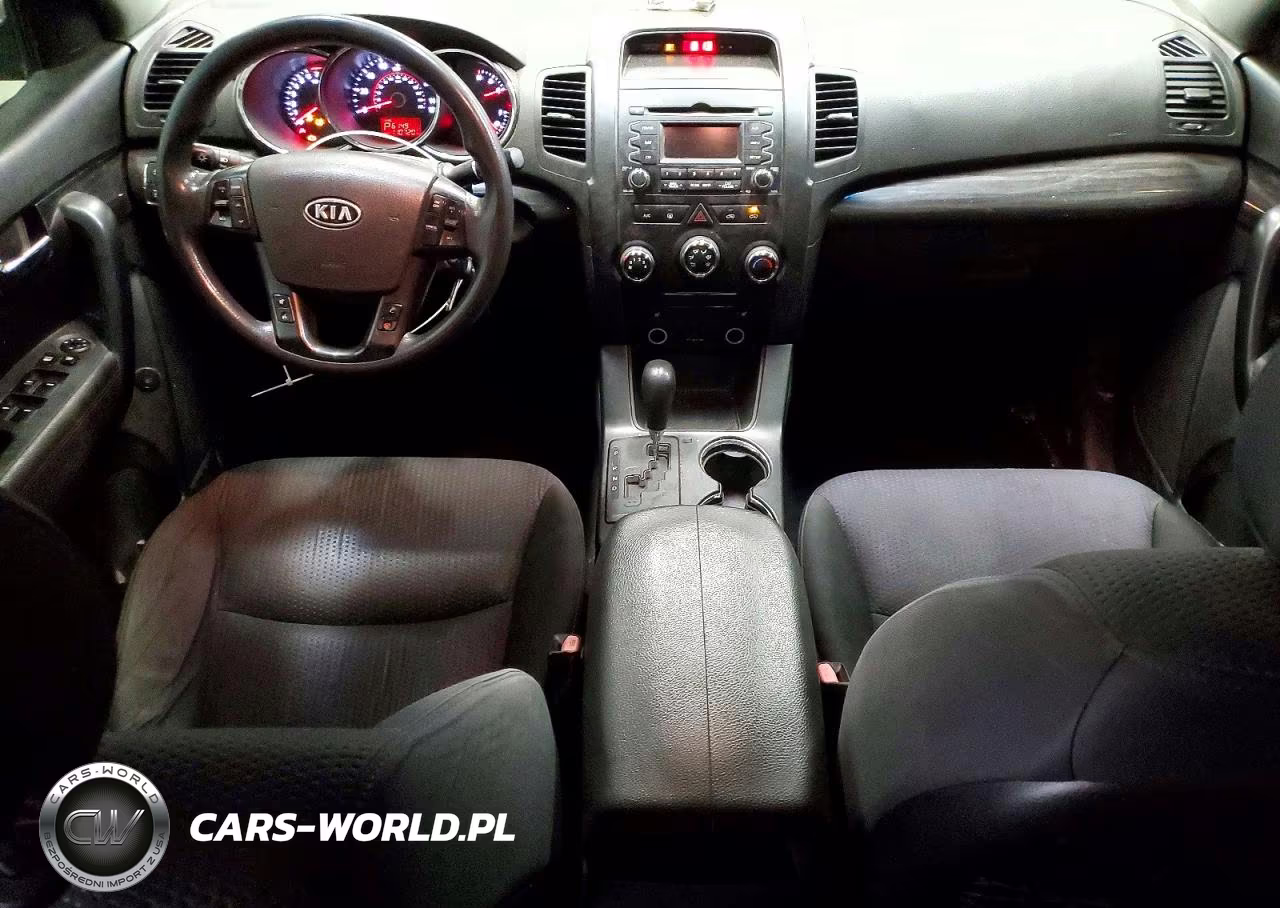 2011 Kia Sorento Lx VIN:5XYKTCA11BG111856 - 8