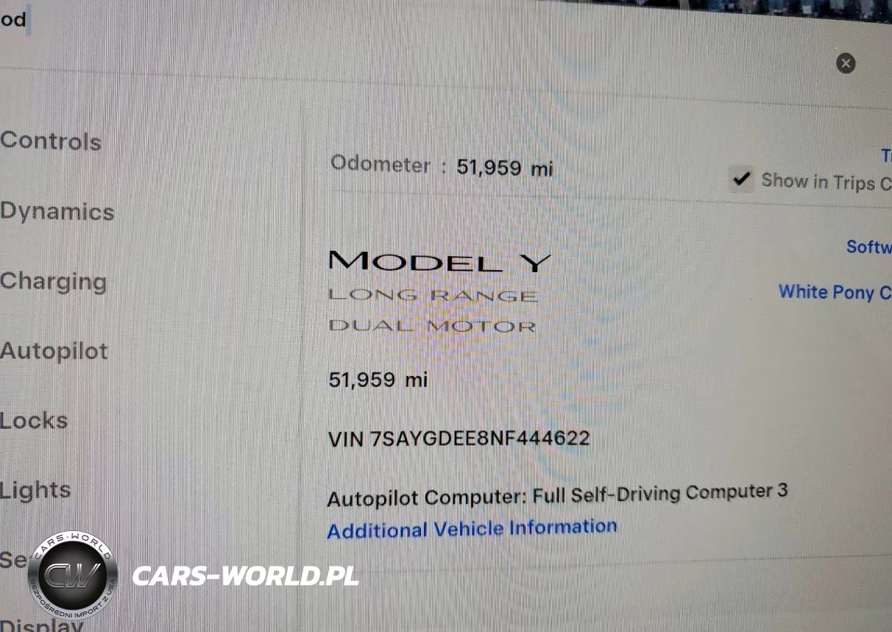 2022 Tesla Model Y VIN:7SAYGDEE8NF444622 - 9