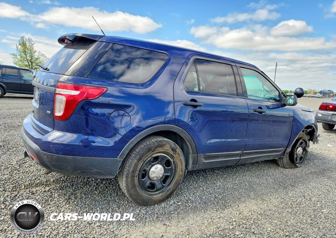 2015 Ford Explorer Police Interceptor VIN:1FM5K8ARXFGC67833 - 3
