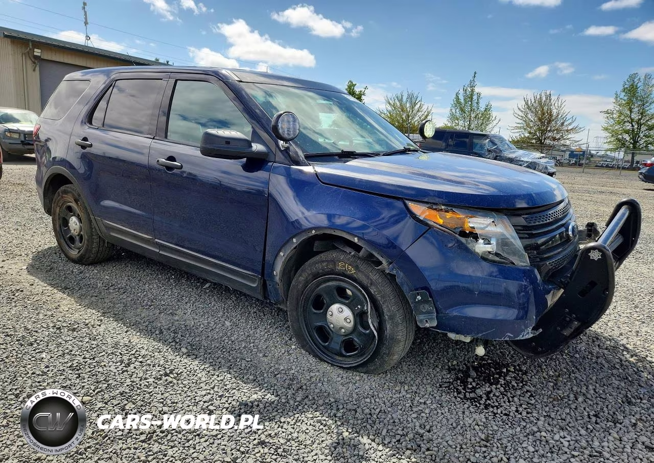 2015 Ford Explorer Police Interceptor VIN:1FM5K8ARXFGC67833 - 4