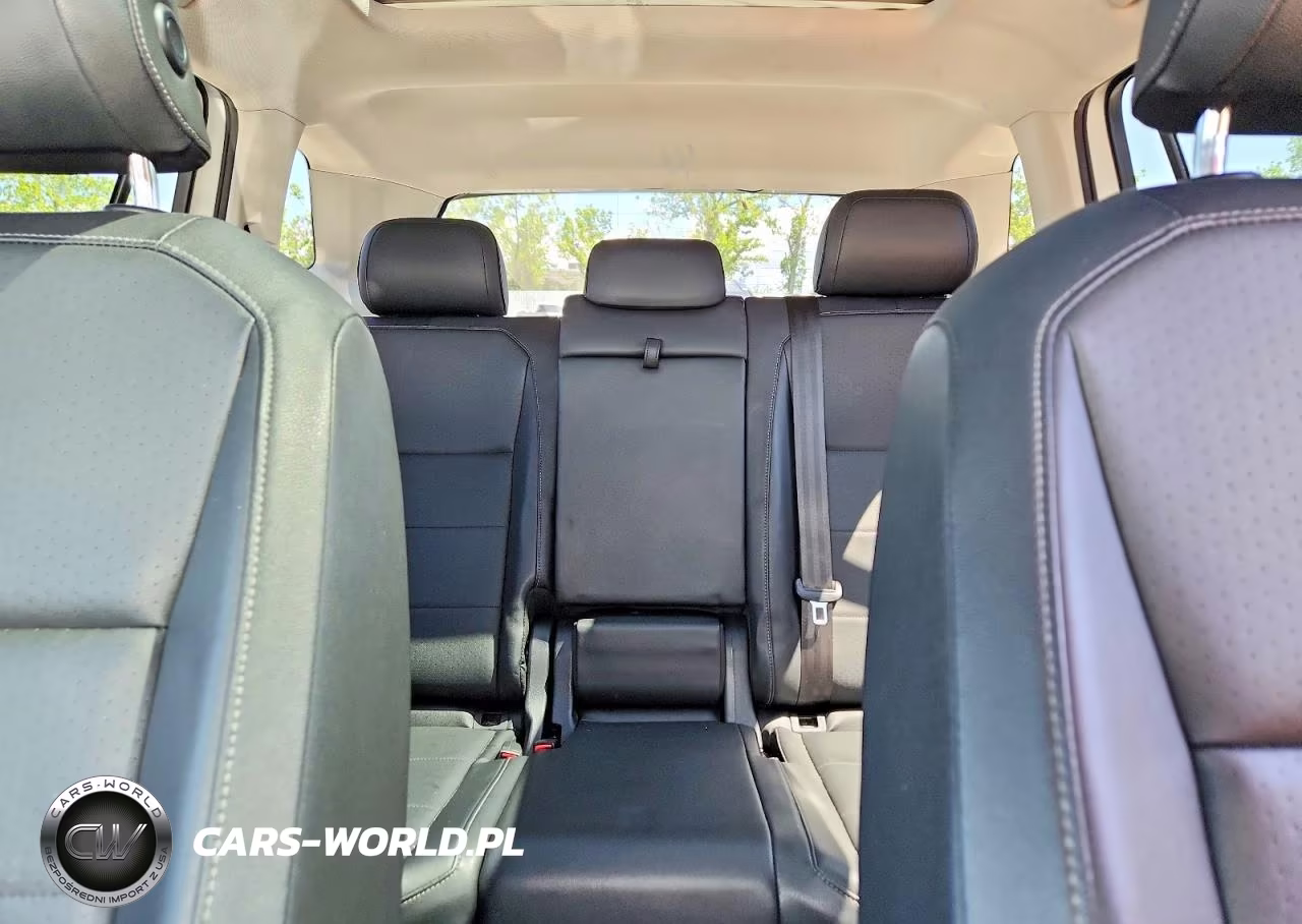 2019 Volkswagen Tiguan Se VIN:3VV2B7AX8KM082536 - 10