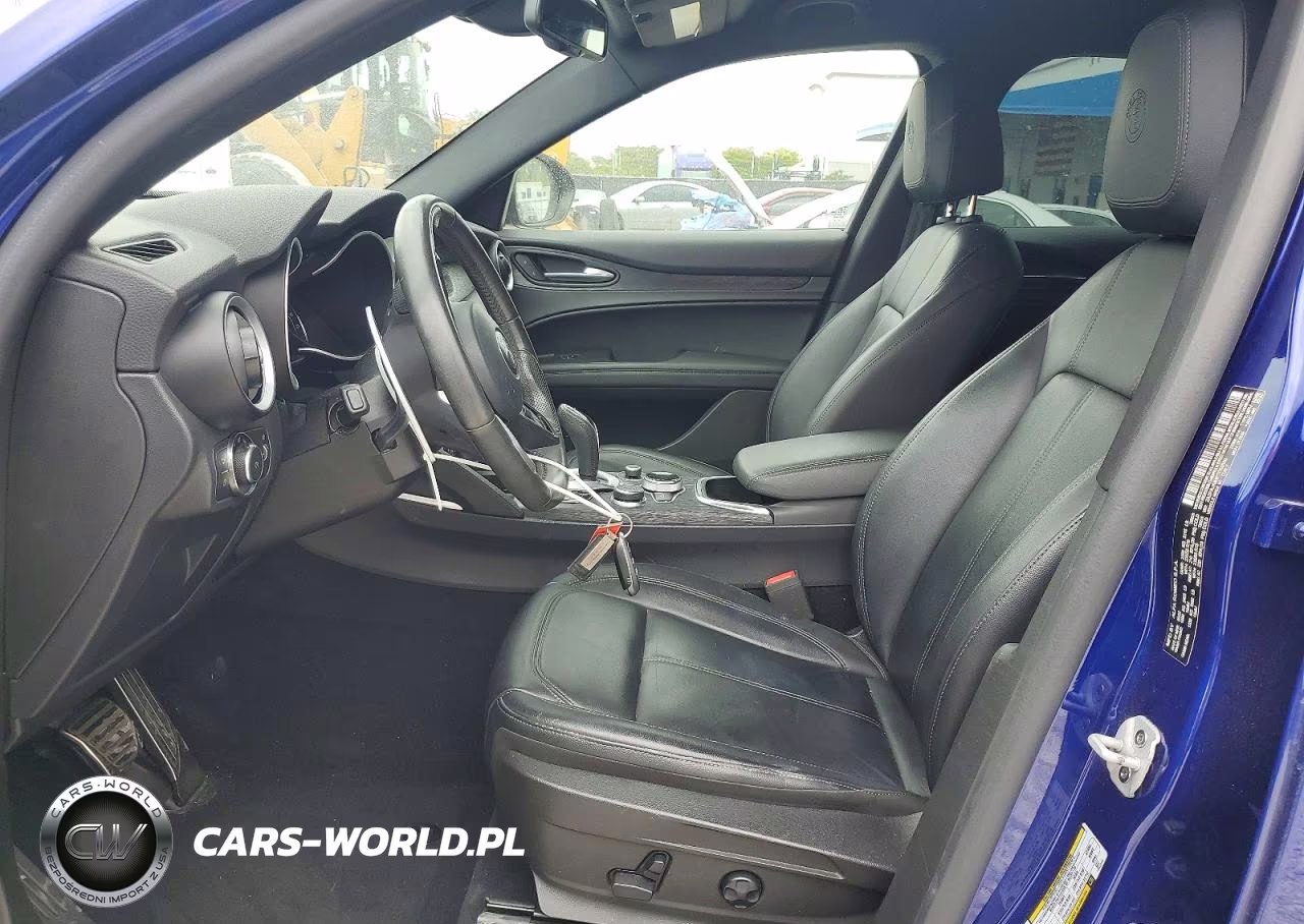 2023 Alfa Romeo Stelvio Sprint VIN:ZASPAJAN4P7D50509 - 7