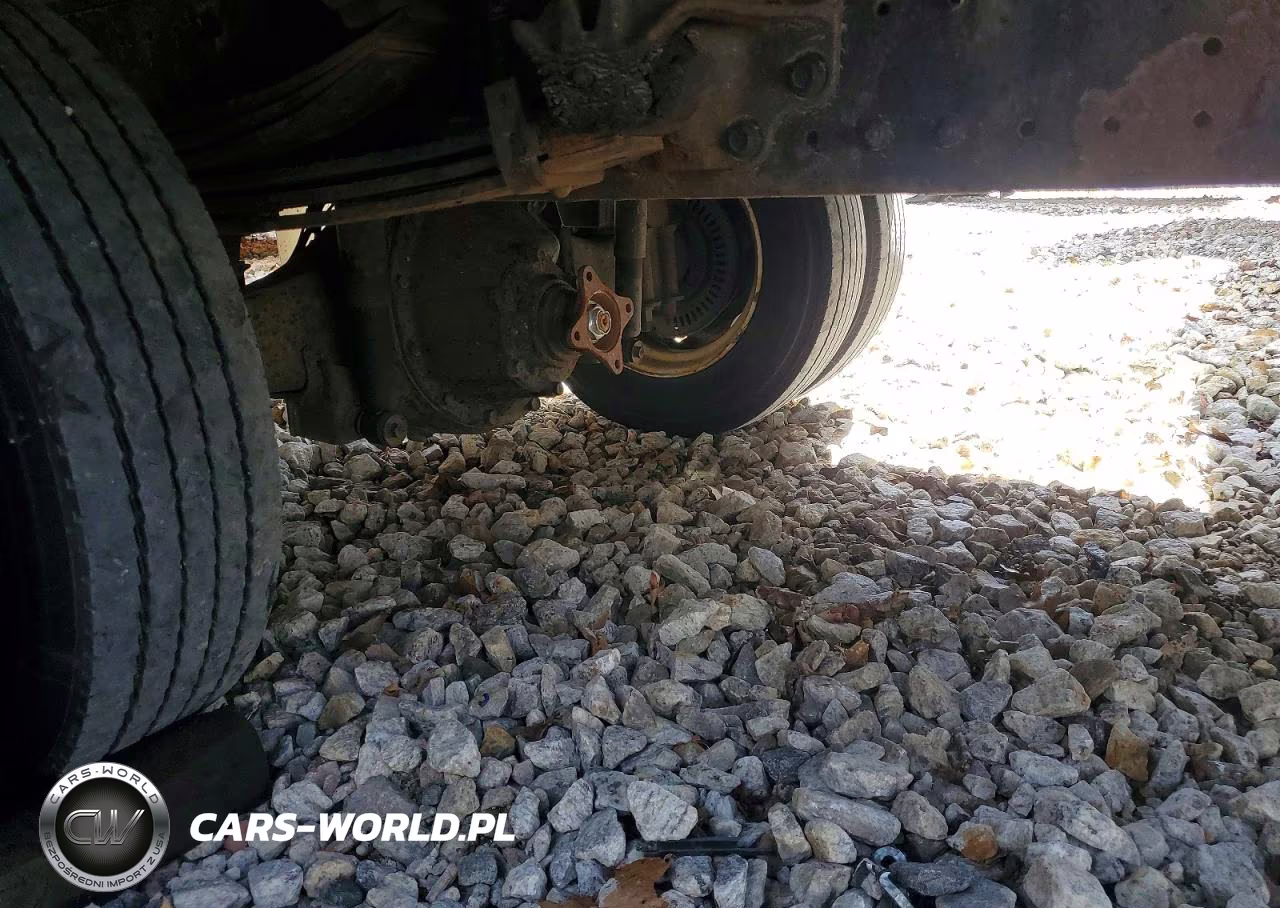 2019 Hino 155 Box Truck VIN:JHHXDM1HXKK010084 - 11