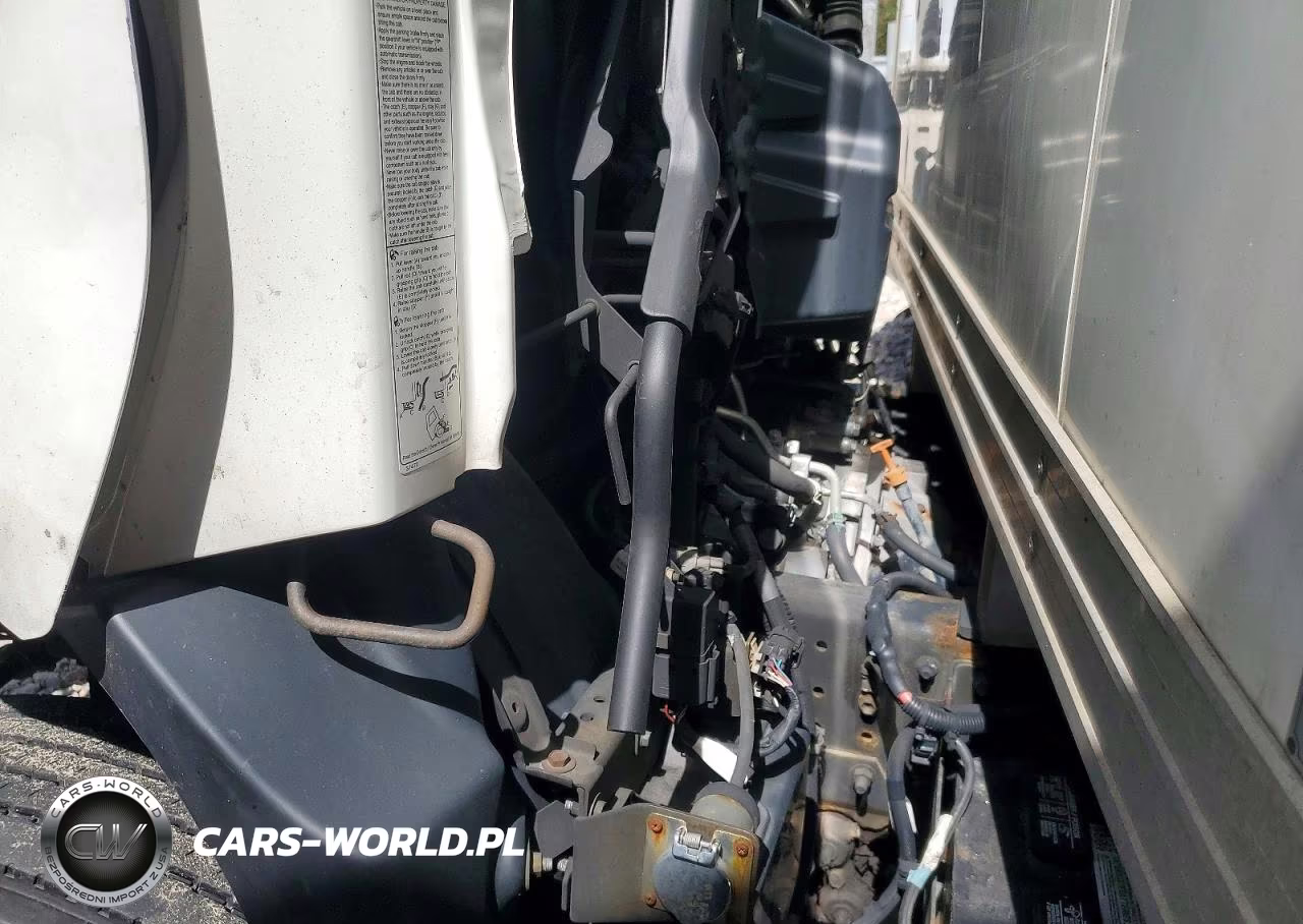 2019 Hino 155 Box Truck VIN:JHHXDM1HXKK010084 - 12