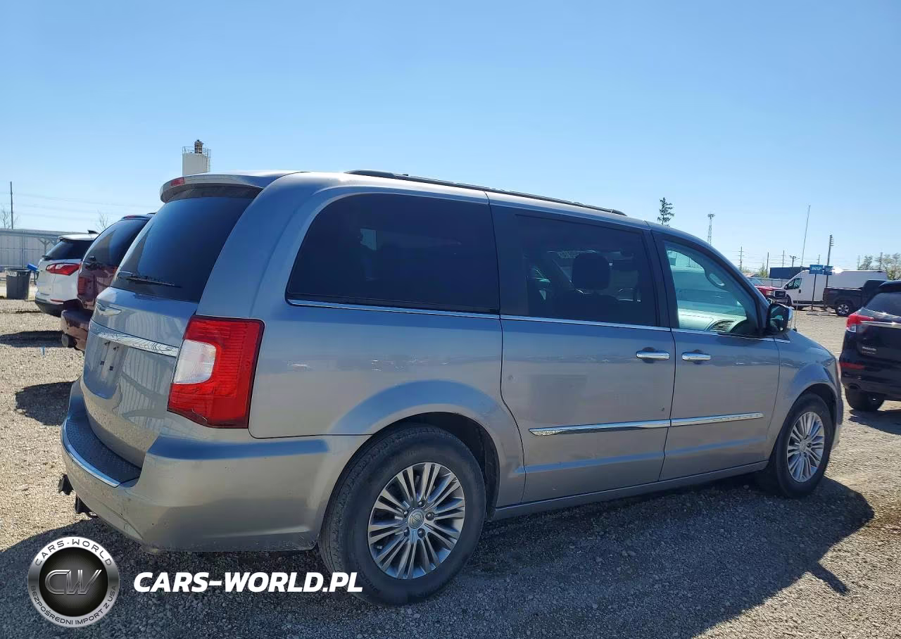 2016 Chrysler Town & Country Touring L VIN:2C4RC1CG9GR306403 - 3